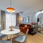 Muse Old Town Апартаменти