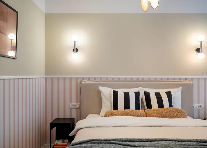 Muse Old Town Apartment *