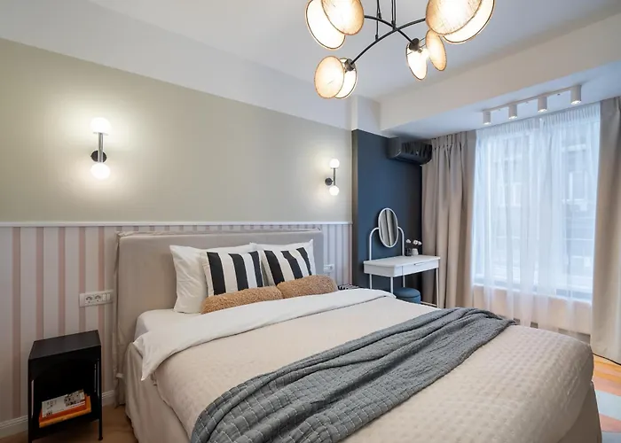 Muse Old Town Apartment