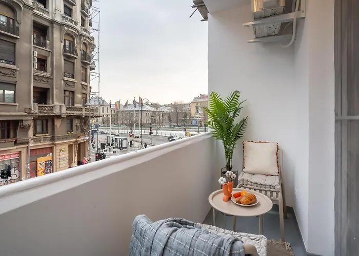 Muse Old Town Apartment